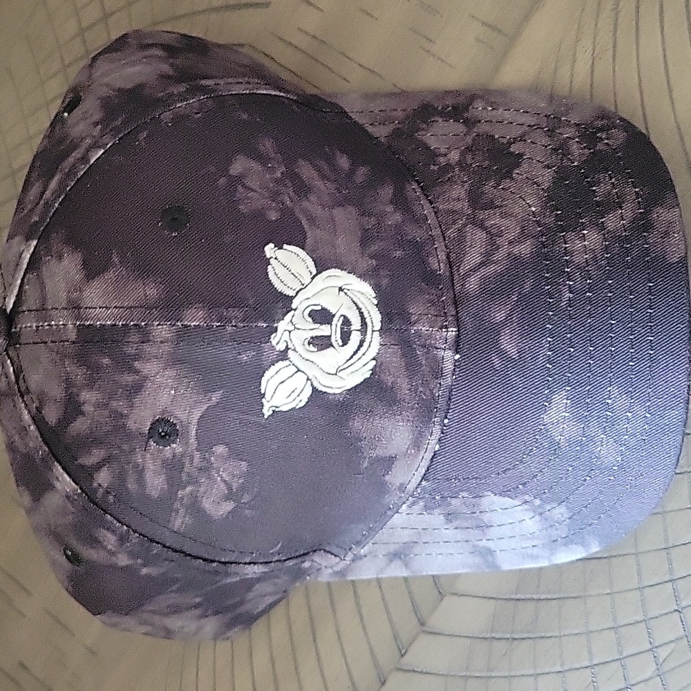 Disney Parks Mickey Says Boo Halloween Baseball cap Glows In Dark New With Tags